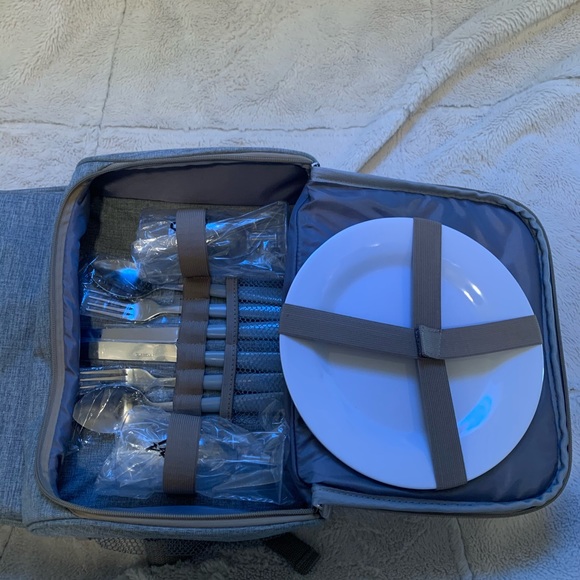 Brand New ✨ picnic backpack - Picture 6 of 6